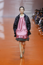 Prada-Donna-SS26-22