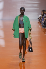 Prada-Donna-SS26-27