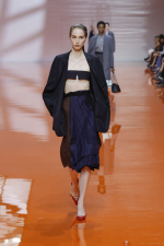 Prada-Donna-SS26-34
