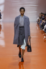 Prada-Donna-SS26-35
