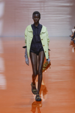 Prada-Donna-SS26-45
