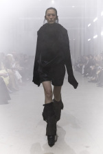 RICK-OWENS_WFW26_LOOK-27