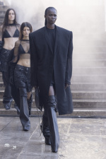 Rick-Owens-RTW-SS25-Paris-018