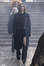 Rick-Owens-RTW-SS25-Paris-022