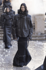 Rick-Owens-RTW-SS25-Paris-062