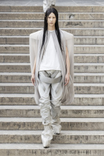 Rick-Owens-RTW-SS26-Paris-16