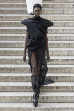 Rick-Owens-RTW-SS26-Paris-25