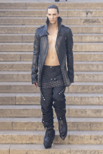 Rick-Owens-Men-SS26-Paris-LOOK-18