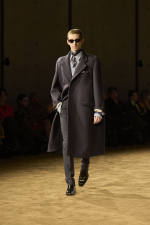 SAINT_LAURENT_FASHION_SHOW_MEN_WINTER26_RUNWAY_HR_21
