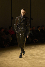 SAINT_LAURENT_FASHION_SHOW_MEN_WINTER26_RUNWAY_HR_31