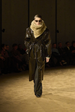 SAINT_LAURENT_FASHION_SHOW_MEN_WINTER26_RUNWAY_HR_33