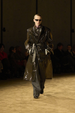 SAINT_LAURENT_FASHION_SHOW_MEN_WINTER26_RUNWAY_HR_38