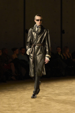 SAINT_LAURENT_FASHION_SHOW_MEN_WINTER26_RUNWAY_HR_41