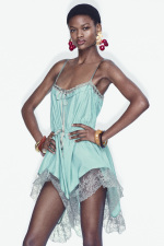 SAINT-LAURENT_WOMEN_SPRING-26_16_HR