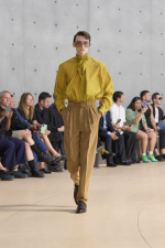 SAINT-LAURENT_FASHION_SHOW_MEN_SUMMER26_RUNWAY_14_HR