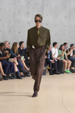 SAINT-LAURENT_FASHION_SHOW_MEN_SUMMER26_RUNWAY_16_HR