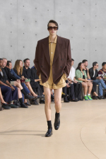 SAINT-LAURENT_FASHION_SHOW_MEN_SUMMER26_RUNWAY_24_HR