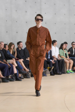 SAINT-LAURENT_FASHION_SHOW_MEN_SUMMER26_RUNWAY_31_HR