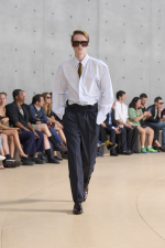 SAINT-LAURENT_FASHION_SHOW_MEN_SUMMER26_RUNWAY_42_HR