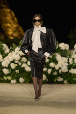 SAINT-LAURENT_FASHION_SHOW_WOMAN_SUMMER26_RUNWAY_11_LR