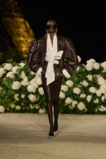 SAINT-LAURENT_FASHION_SHOW_WOMAN_SUMMER26_RUNWAY_14_LR
