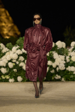 SAINT-LAURENT_FASHION_SHOW_WOMAN_SUMMER26_RUNWAY_17_LR