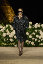 SAINT-LAURENT_FASHION_SHOW_WOMAN_SUMMER26_RUNWAY_30_LR