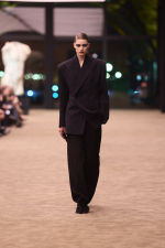 SAINT-LAURENT_FASHION_SHOW_WOMAN_WINTER26_RUNWAY_02_HR