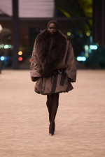 SAINT-LAURENT_FASHION_SHOW_WOMAN_WINTER26_RUNWAY_25_HR