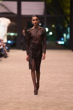 SAINT-LAURENT_FASHION_SHOW_WOMAN_WINTER26_RUNWAY_35_HR