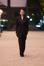 SAINT-LAURENT_FASHION_SHOW_WOMAN_WINTER26_RUNWAY_40_HR