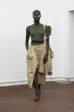 look0002