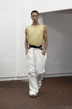 look0003