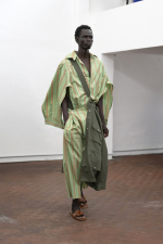 look0005