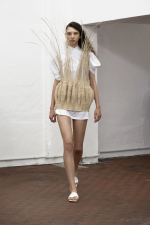 look0008