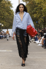 Stella_McCartney_SS25_Runway_Look-12