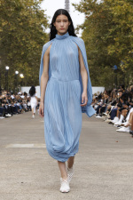 Stella_McCartney_SS25_Runway_Look-34