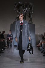 LOOK01