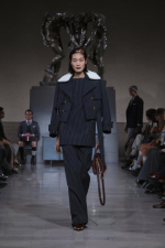 LOOK56
