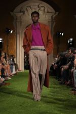 Photo: Alessandro Lucioni / Gorunway.com