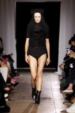 Vaquera_fw27_runway_press_look04