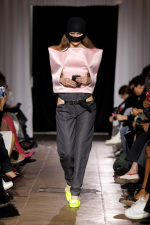 Vaquera_fw27_runway_press_look14