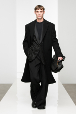 Versace_FW22_Mens-Collection_Front-27