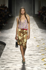 VERSACE-SPRING-SUMMER-2025-RUNWAY-LOOK-64