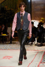 VERSACE-SS26-First_press-Look-26