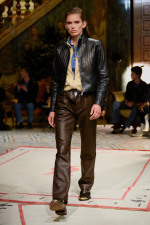 VERSACE-SS26-First_press-Look-27