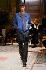 VERSACE-SS26-First_press-Look-33