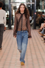 18_RNA_SS26_WB-Stills_RunwayFull_Aitor-Rosas_2x3