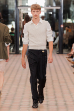20_RNA_SS26_WB-Stills_RunwayFull_Aitor-Rosas_2x3
