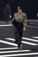 WillyChavarria_fw26_runway_Press_look021